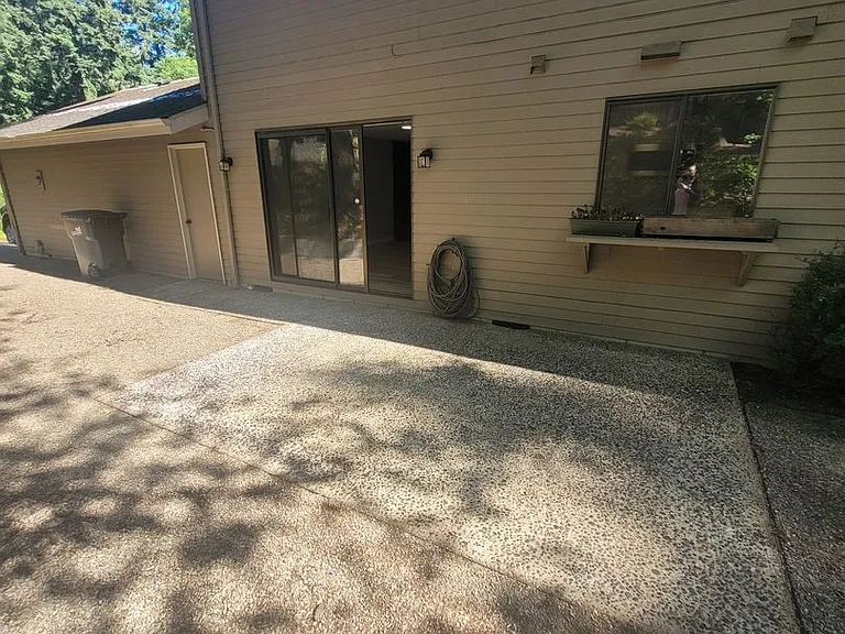 2805 Greentree Way — Photo 31