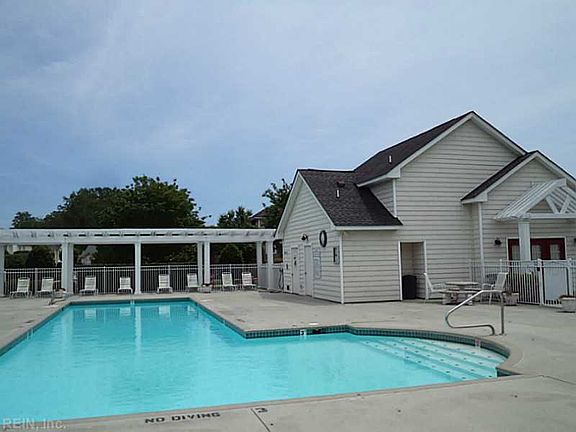 3rd image of 5336 Tamworth Pl