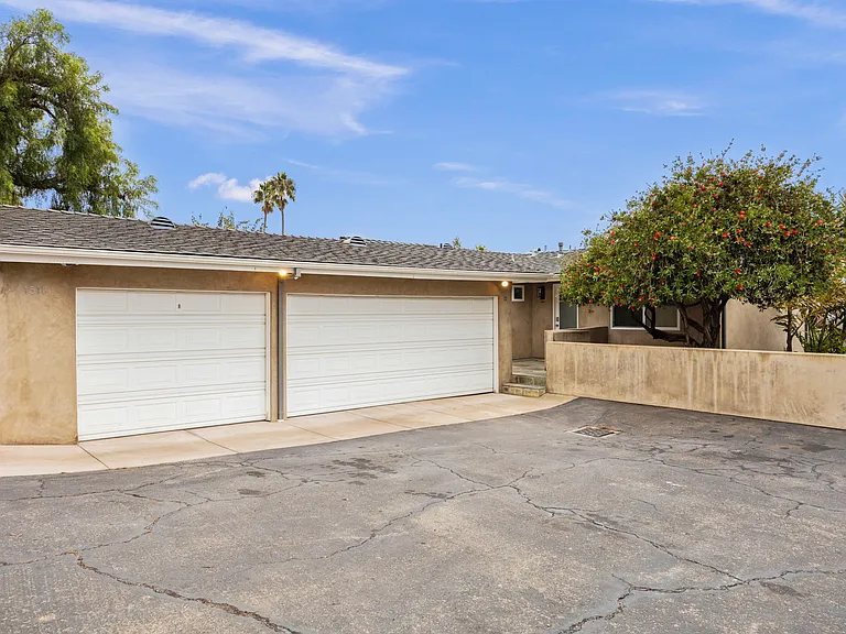 Detached 3 car garage.