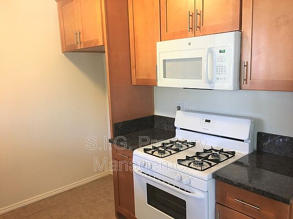3rd image of 10425 Parr Ave APT D