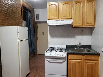 Rented by Metropolitan Property Group