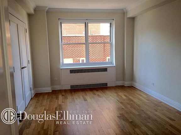4th image of 20 Park Ave APT 14E