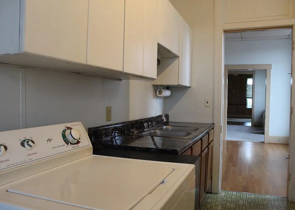 406 Main St #2