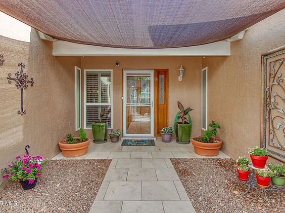 5th image of 533 Willow Glen Dr