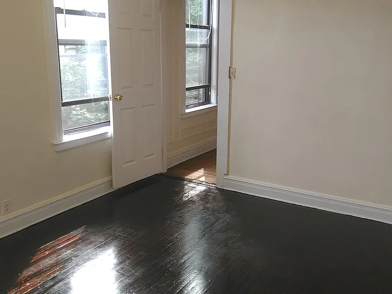 15 Intervale Pl #4B — Photo 20