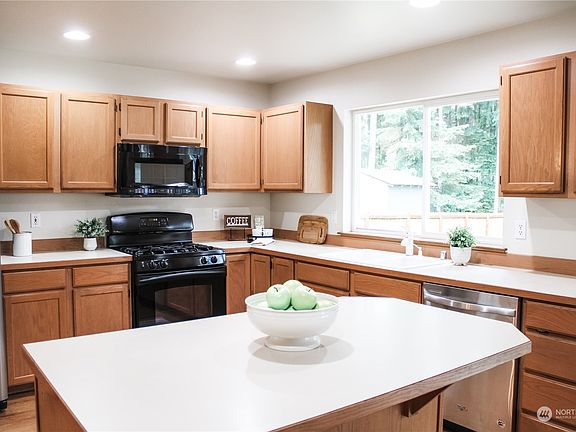5th image of 7740 Alonah Place SE