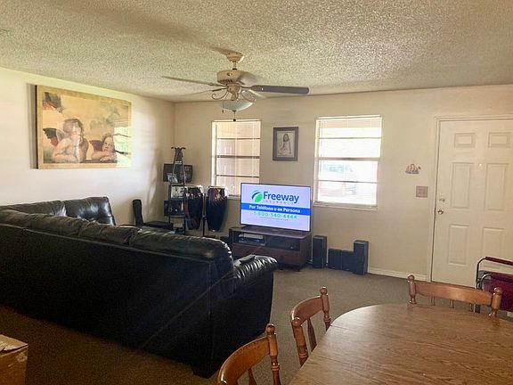 3rd image of 1609 Dakota Ave #1609