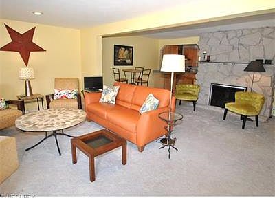 3rd image of 3618 Portage Point Blvd