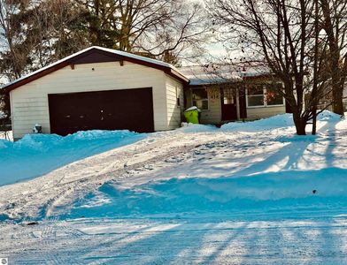 414 Cottage St, Clare, MI, 48617