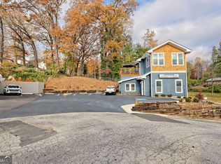 25 Valley St, Clayton, GA 30525