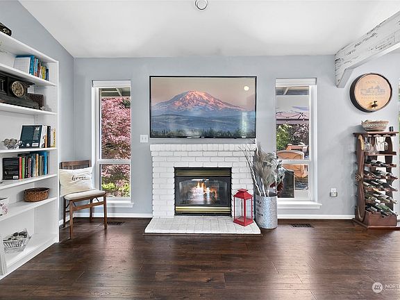 4th image of 17714 113th St E