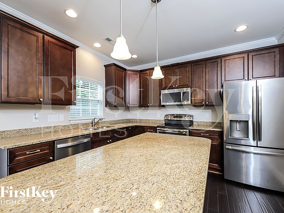 5th image of 132 Bethel Oaks Ct