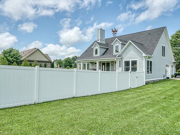 3rd image of 4602 Plantation Ln