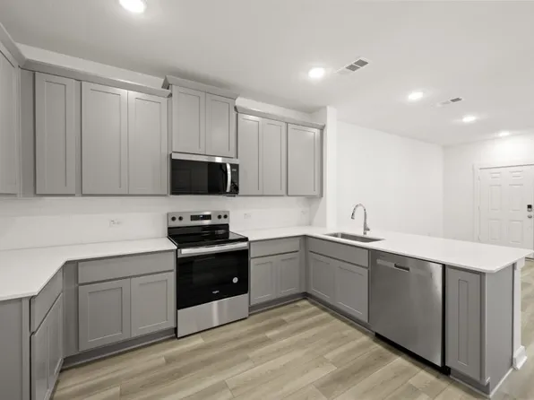 234 Wagon Spoke Way Building 17, Fort Worth, TX 76120