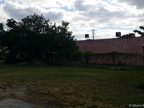 2nd image of 2119 N State Road 7