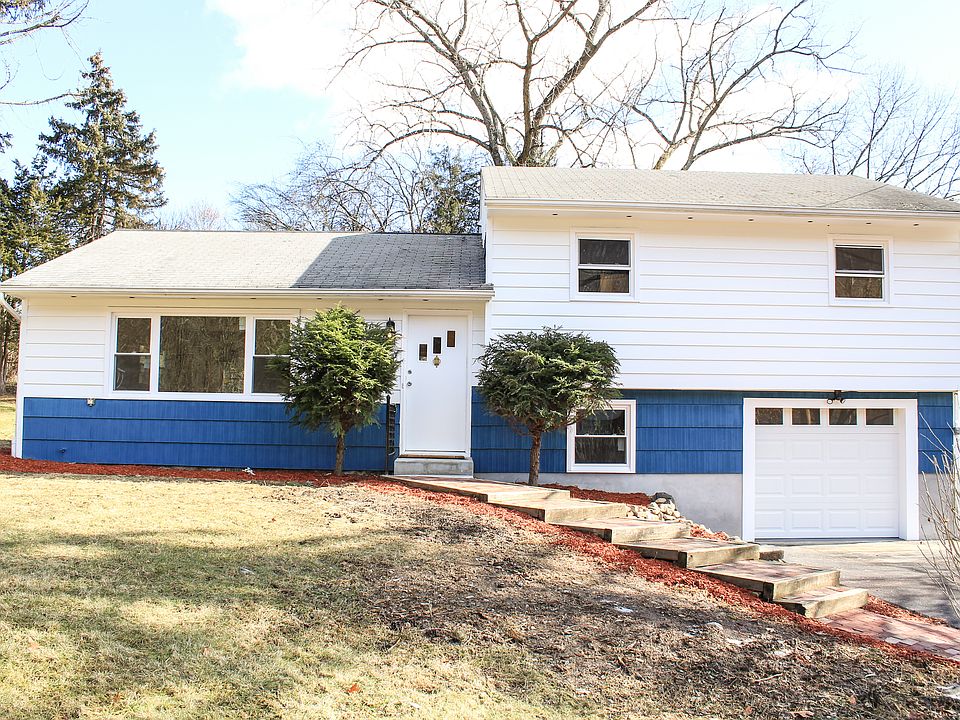 1st image of 230 Carter Ave