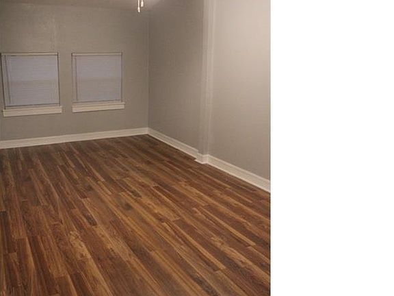 4th image of 611 19th Ave N
