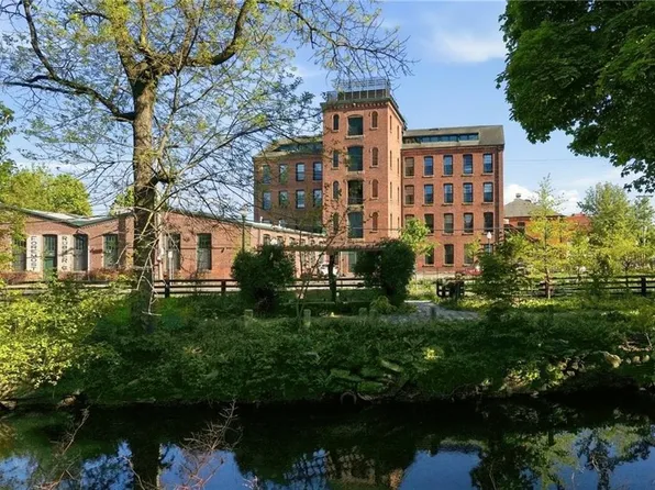532 Kinsley Ave Unit 303, Providence, RI 02909