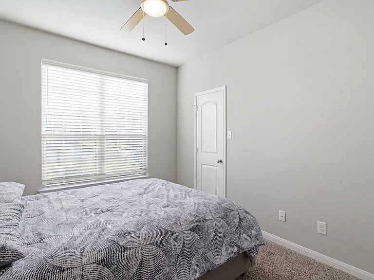 1207 Amber Dawn Dr — Photo 17