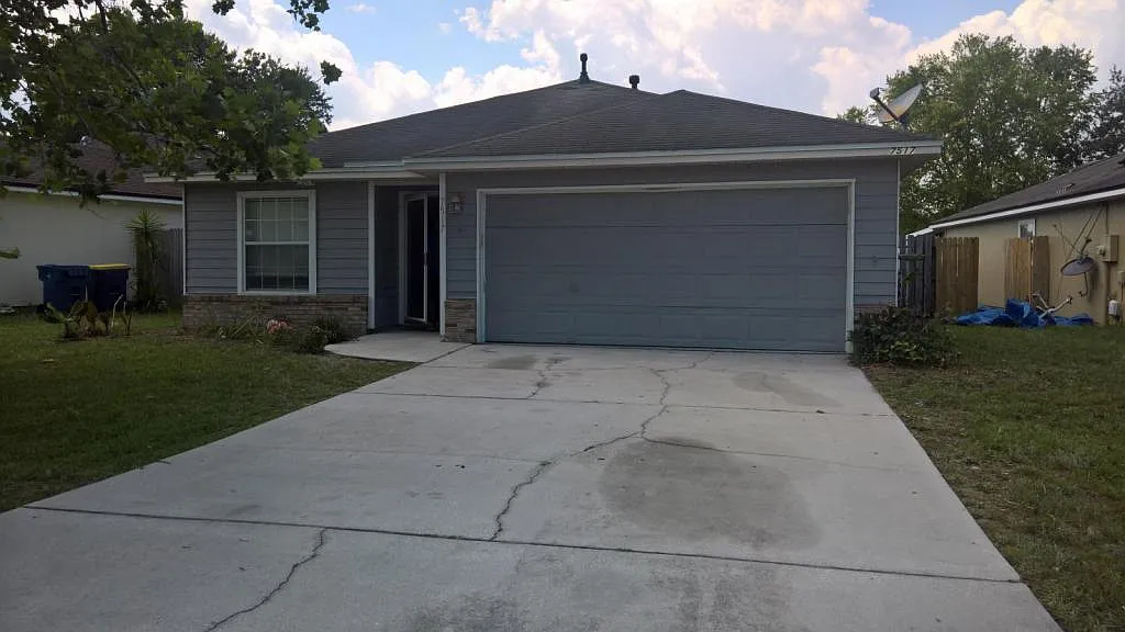 7517 International Village Drive — Photo 1