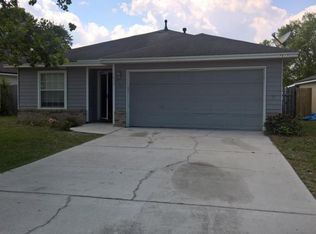 7517 International Village Dr, Jacksonville, FL 32277
