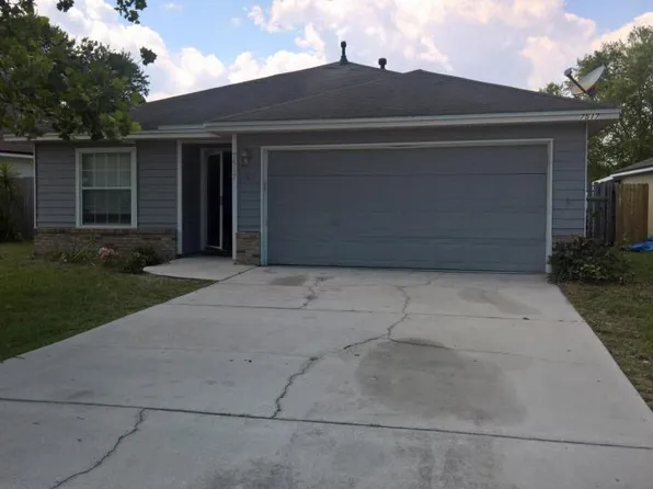7517 International Village Dr, Jacksonville, FL 32277