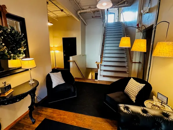 595 Mineral Spring Ave Unit 4, Pawtucket, RI 02860