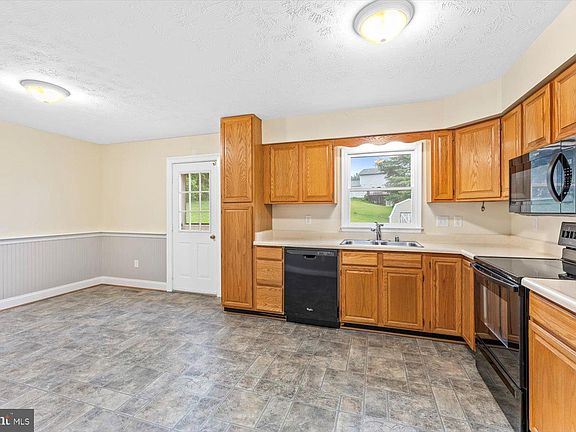 4th image of 1186 S Fork Dr