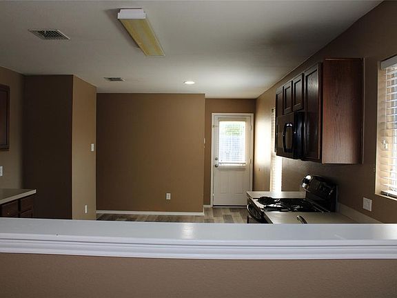 5th image of 8904 Sun Haven Way