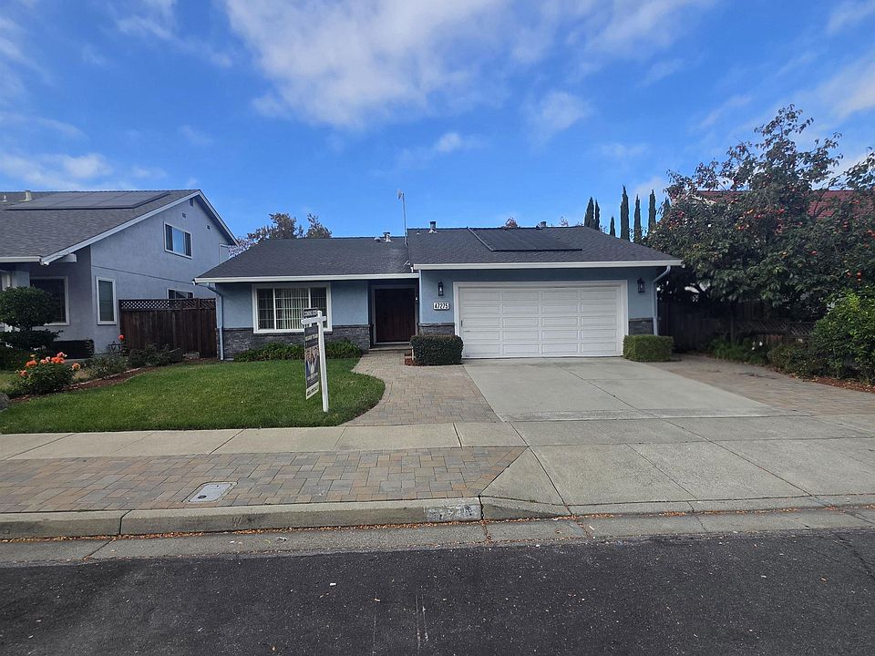 2nd image of 47275 Javalina Rd