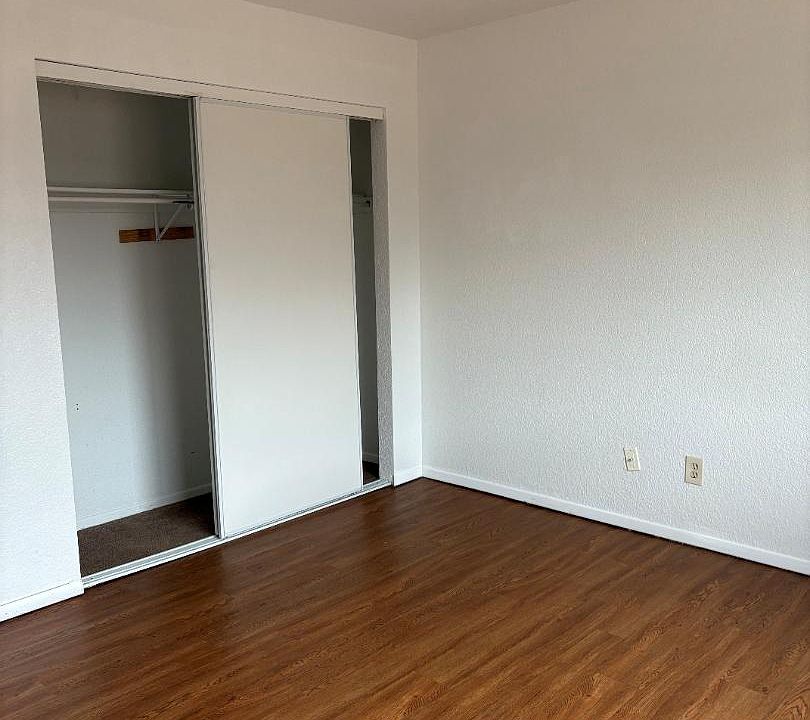 Unit Photo