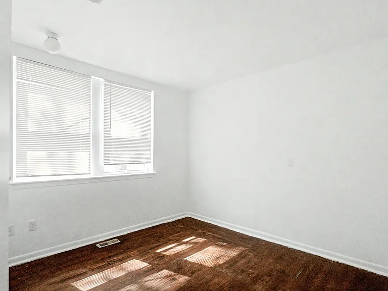 1806 W Diamond St — Photo 13