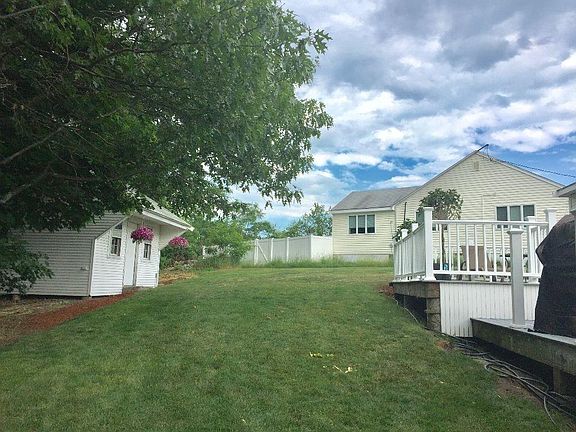 3rd image of 26 Murdock Dr
