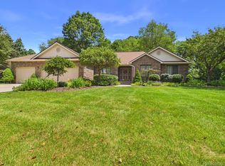 4133 Creeks Edge Dr, Metamora, MI 48455