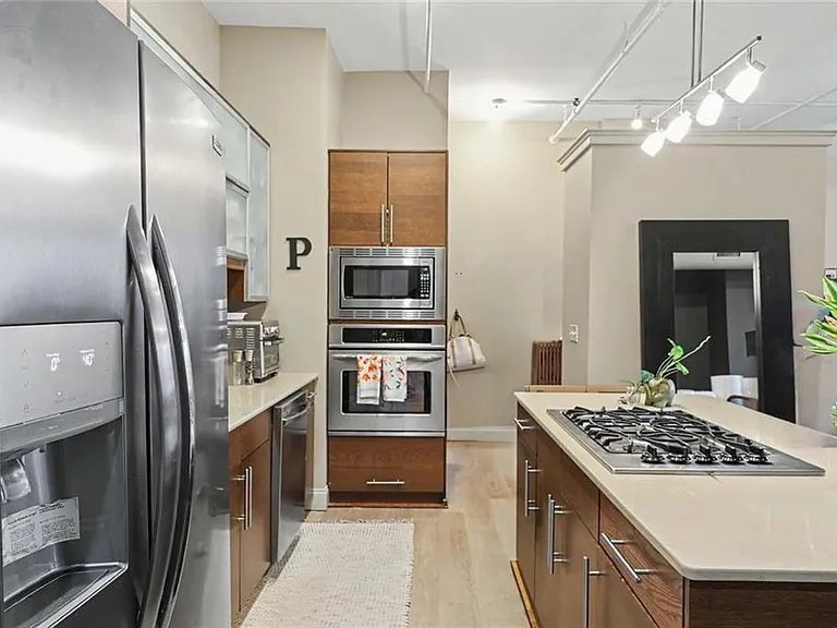 62 Orange St #3 — Photo 9