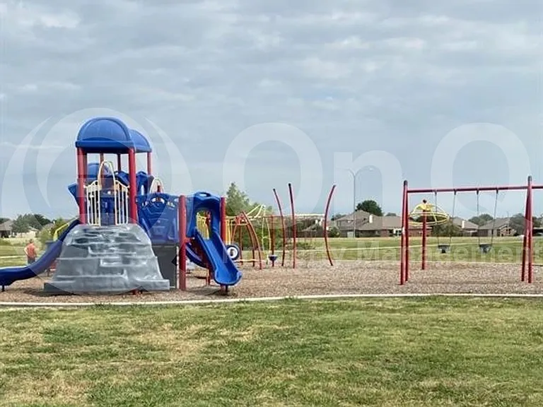 213 Anvil Dr — Photo 22