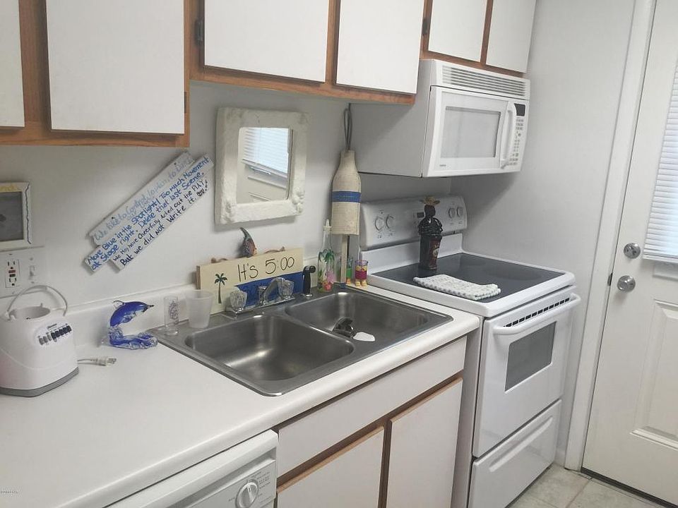 2nd image of 2100 W Beach Dr APT V202