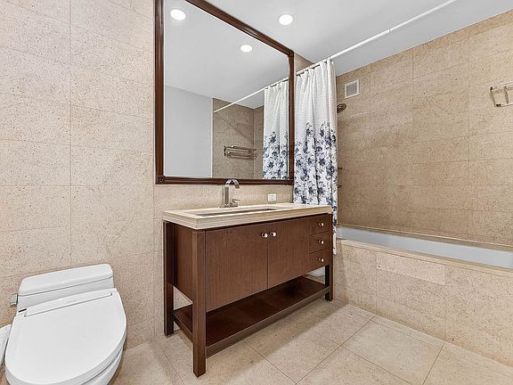 4th image of 1600 Broadway APT 6F