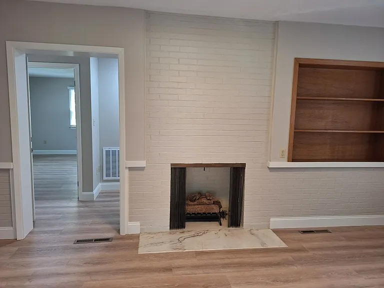 6826 Dorchester Dr — Photo 38