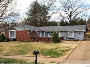 737 Jares Ct, Ballwin, MO 63011
