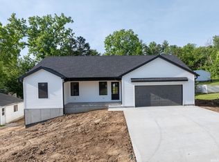 1724 28th St, Bedford, IN 47421