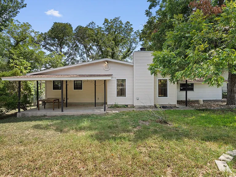4402 Terrilance Dr — Photo 24