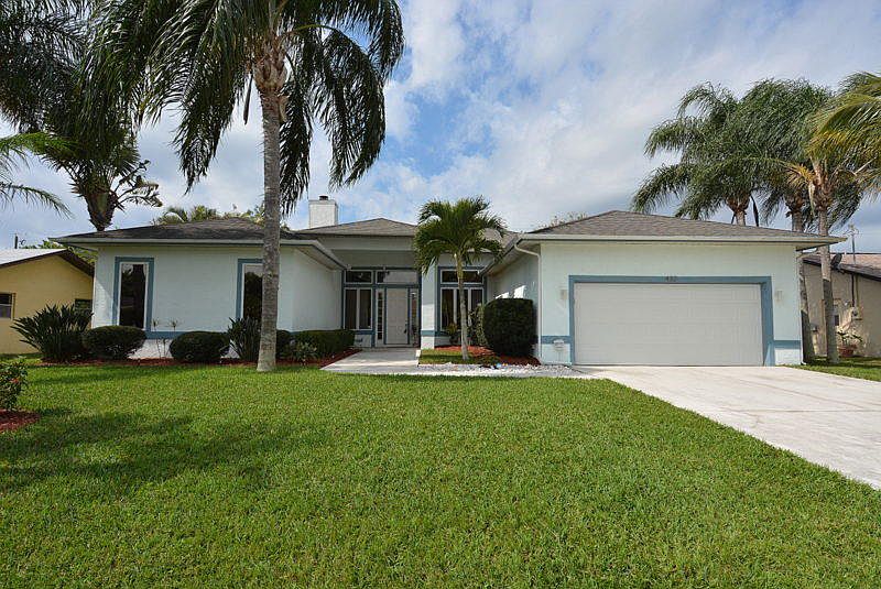 1st image of 432 SE Seabreeze Lane