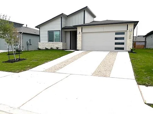 1208 Klee St Photo 1