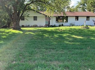 71 Vollers Dr, Branchburg, NJ 08876