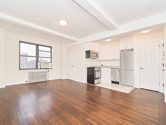 2nd image of 850 Amsterdam Ave #A