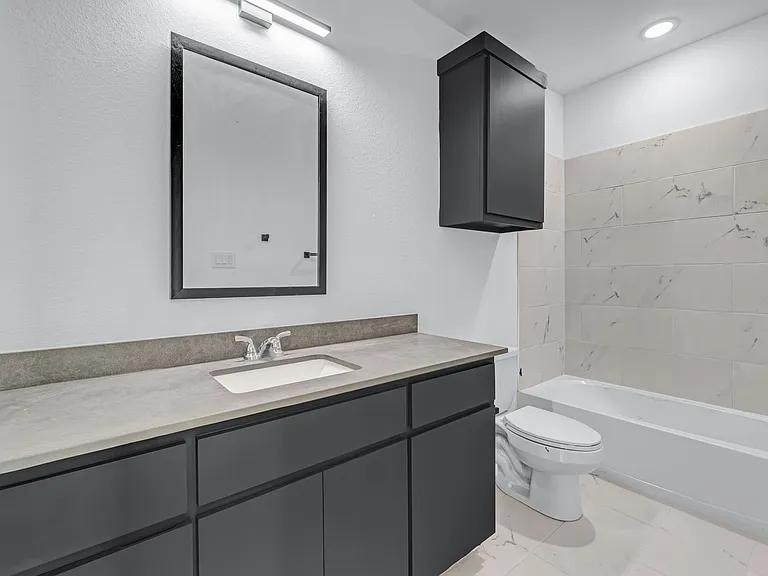 3011 Alpha Wolf Ct — Photo 33