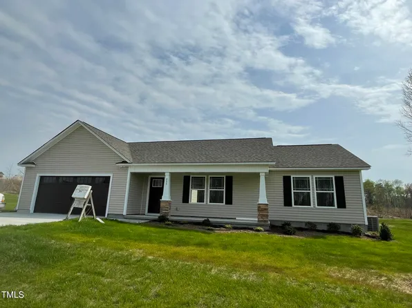 235 Starry Sky Dr, Benson, NC 27504