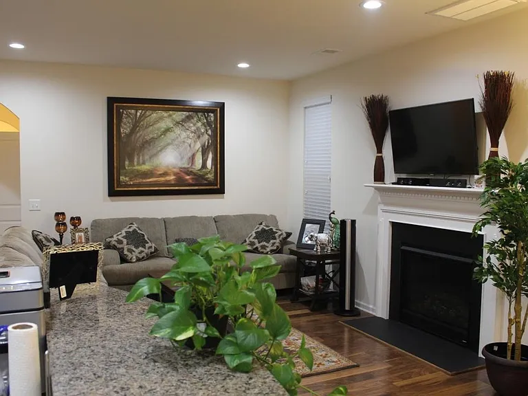 417 Christiane Way — Photo 7