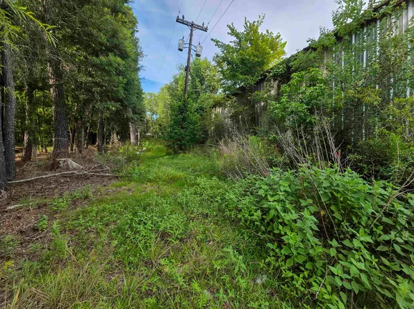 100 County Road 853, Buna, TX 77612